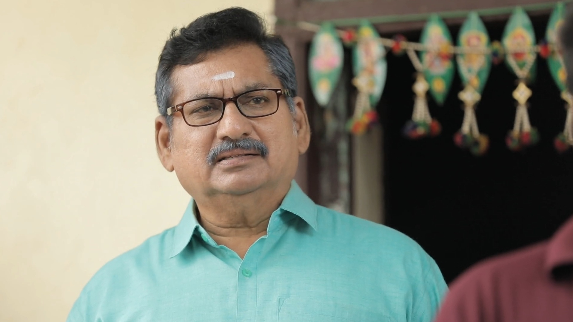 Thendral Vandhu Ennai Thodum Online