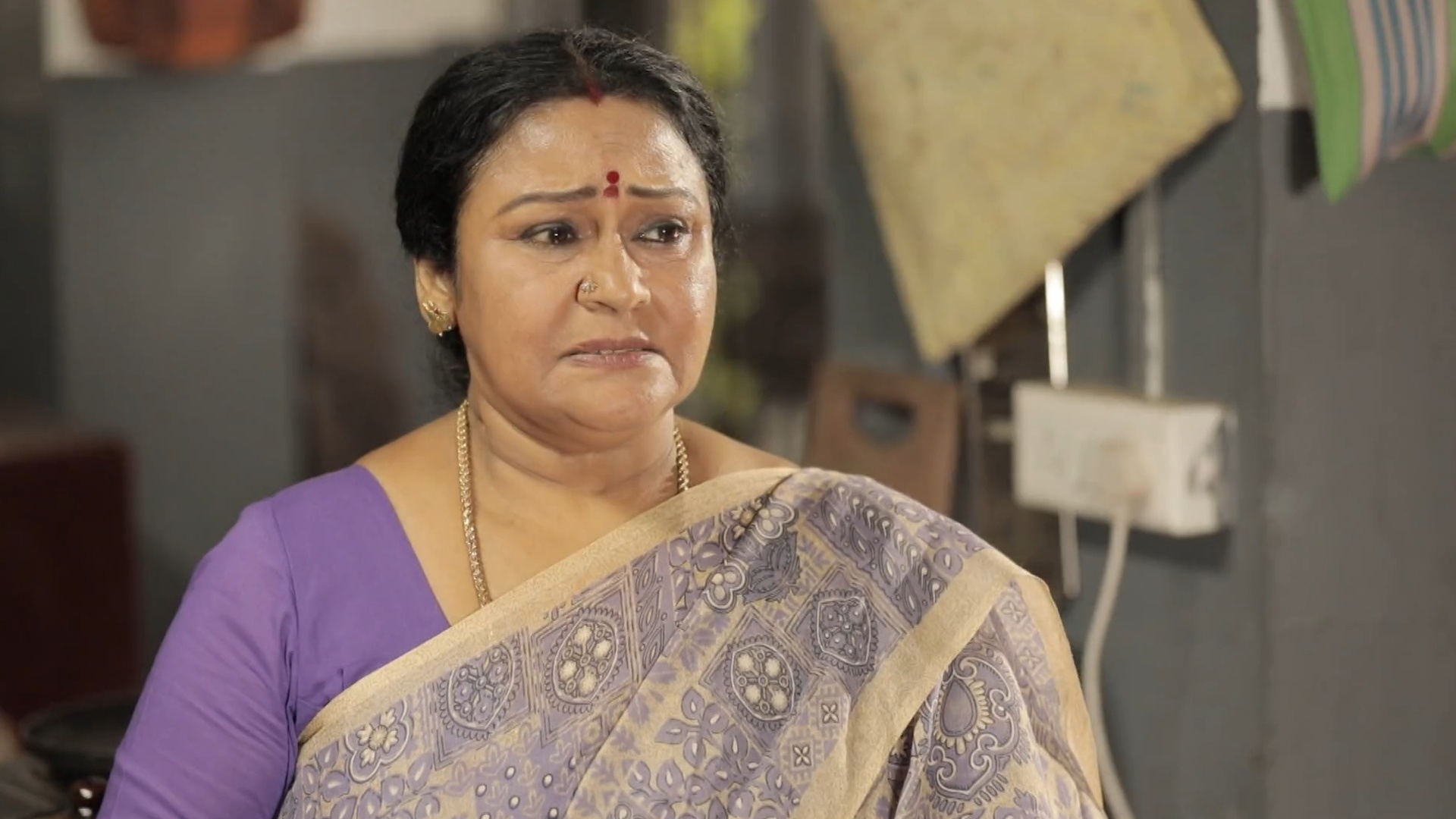 Thendral Vandhu Ennai Thodum Online