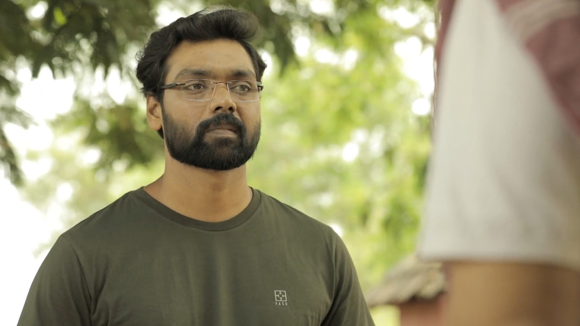 Thendral Vandhu Ennai Thodum Online