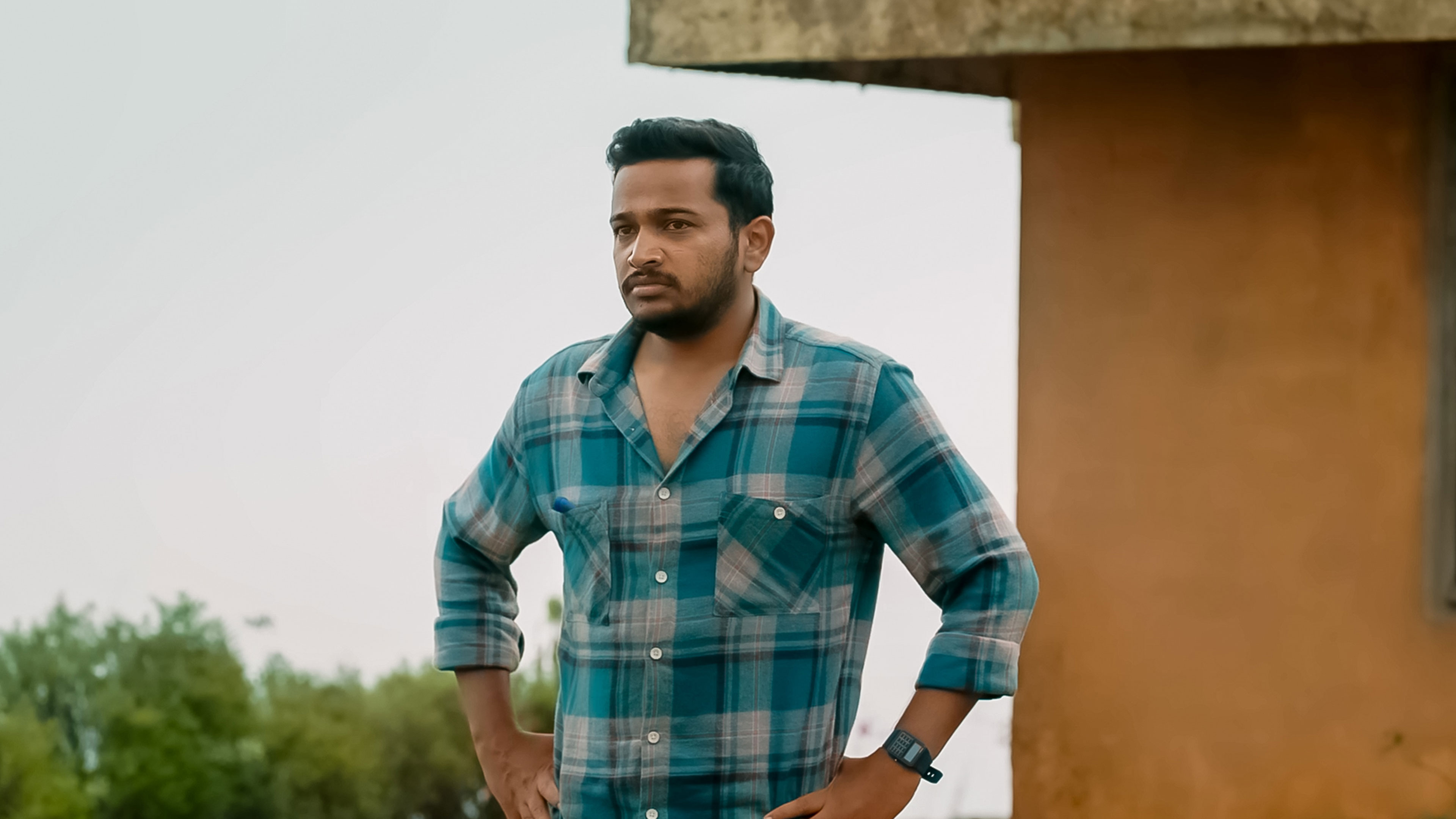 Palthu Janwar Online