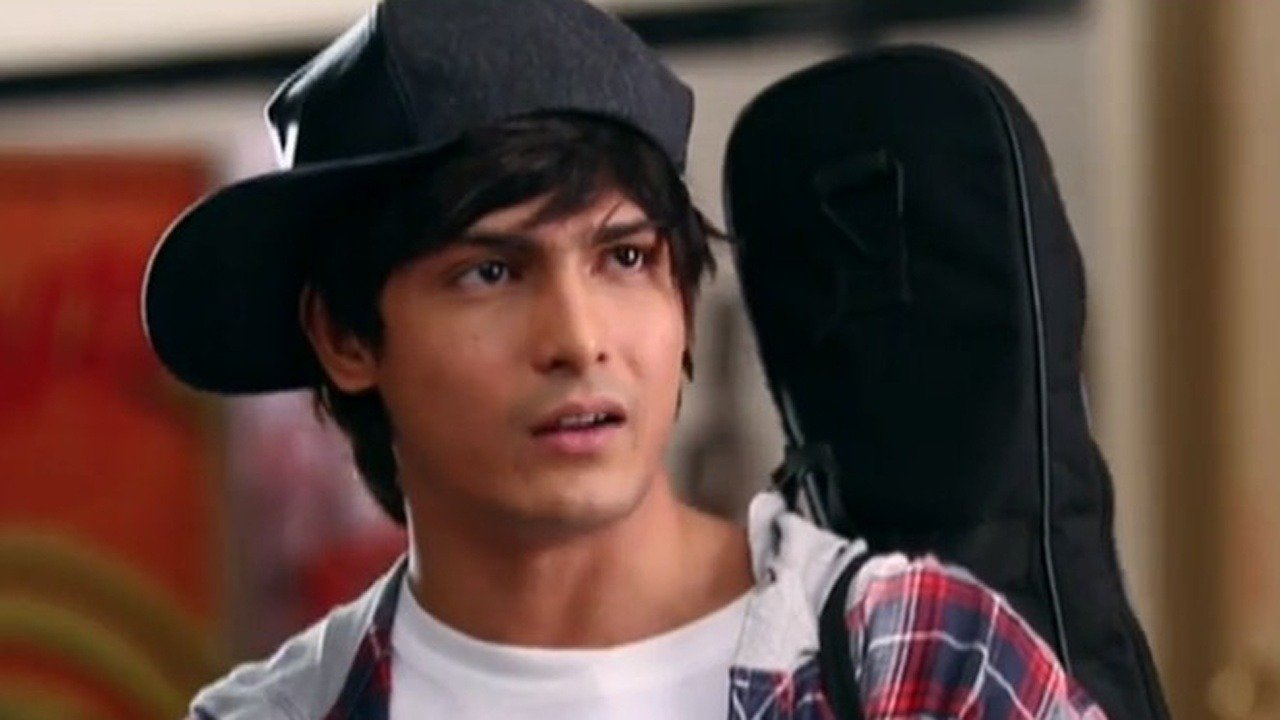 Kaisi Yeh Yaariaan Online