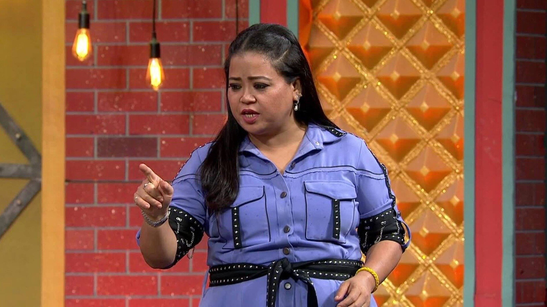 Entertainment Ki Raat - Housefull Online