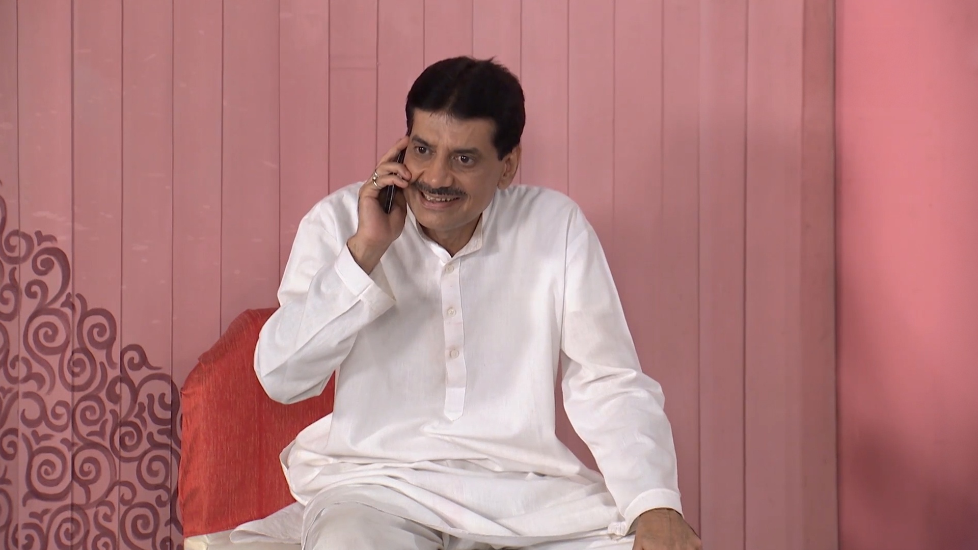 BAAR BAAR DEKHO Online