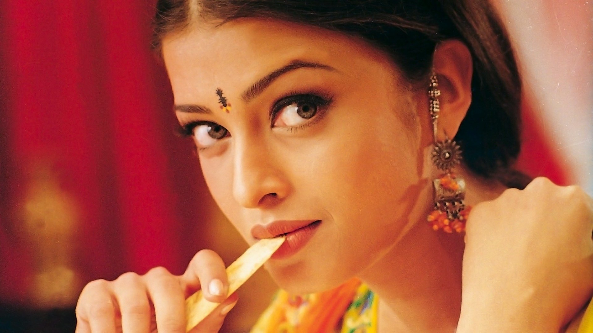 Hum Dil De Chuke Sanam Online