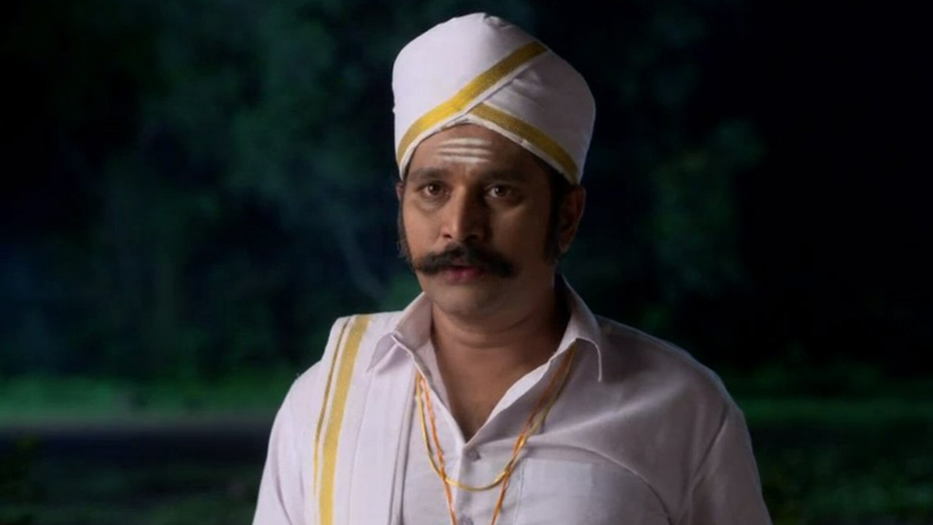 Pavada Purusha Online