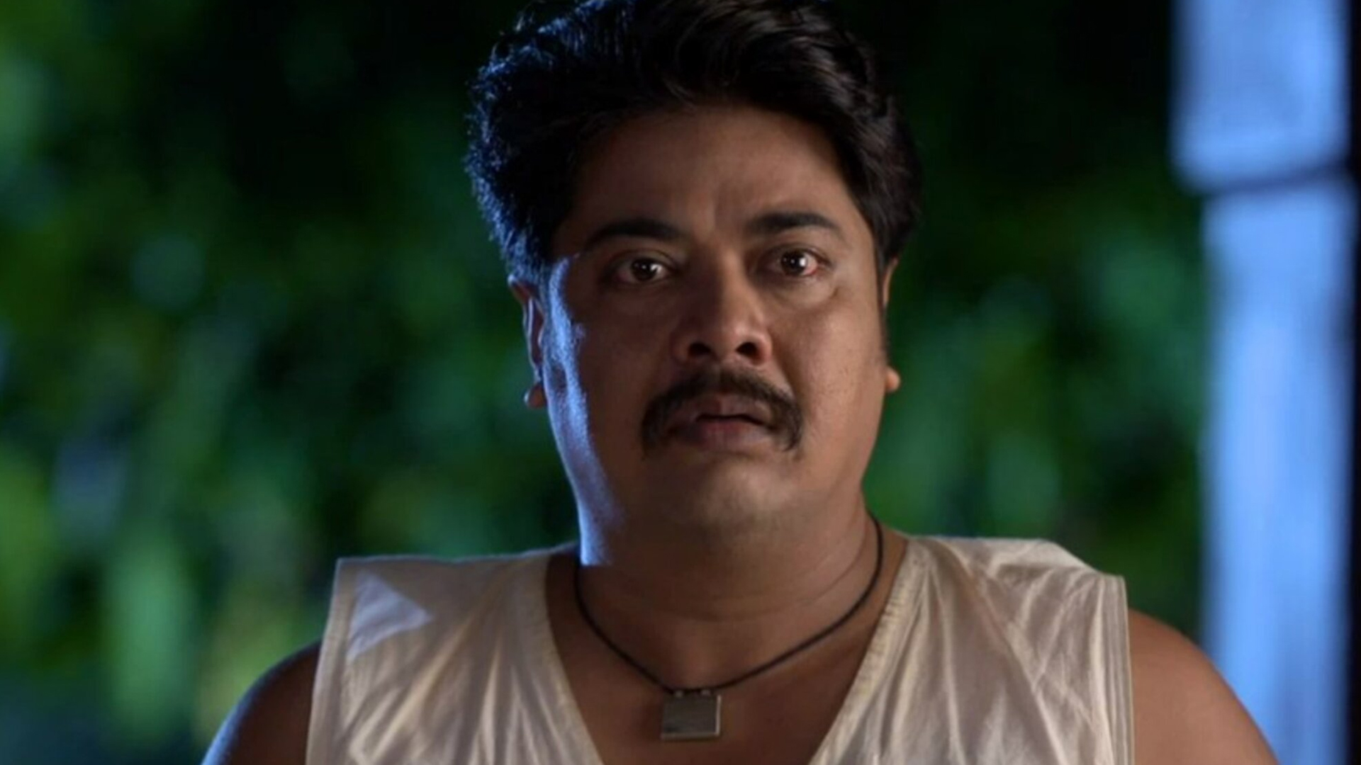 Pavada Purusha Online