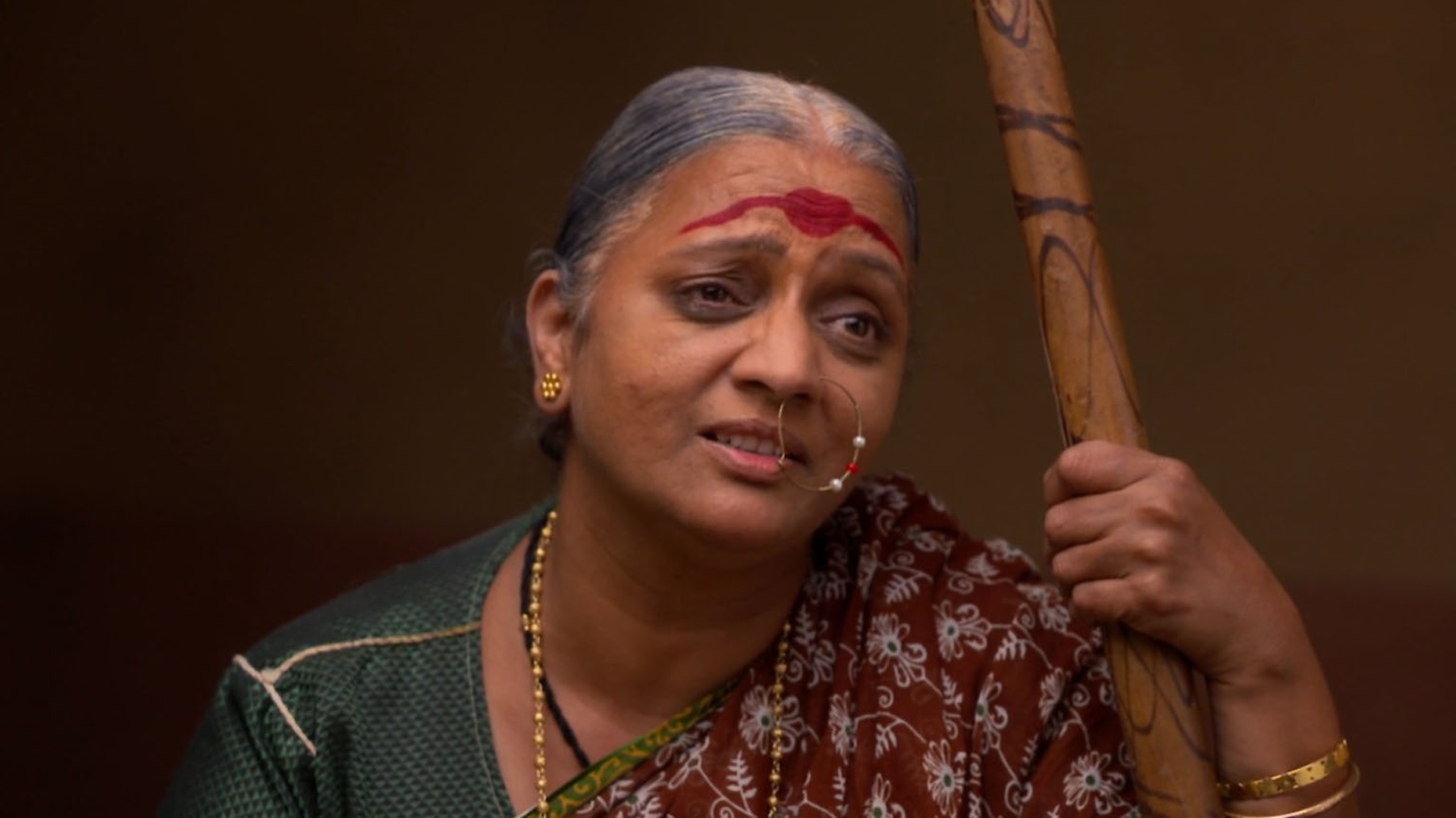 Pavada Purusha Online