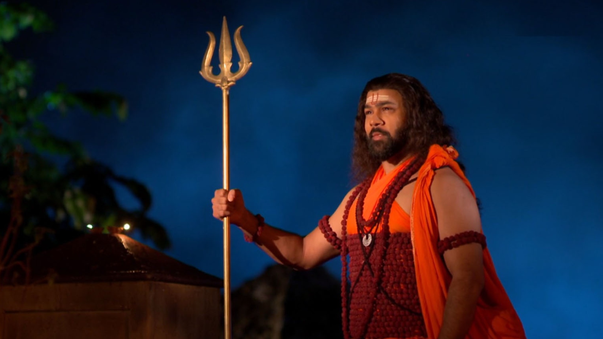 Pavada Purusha Online