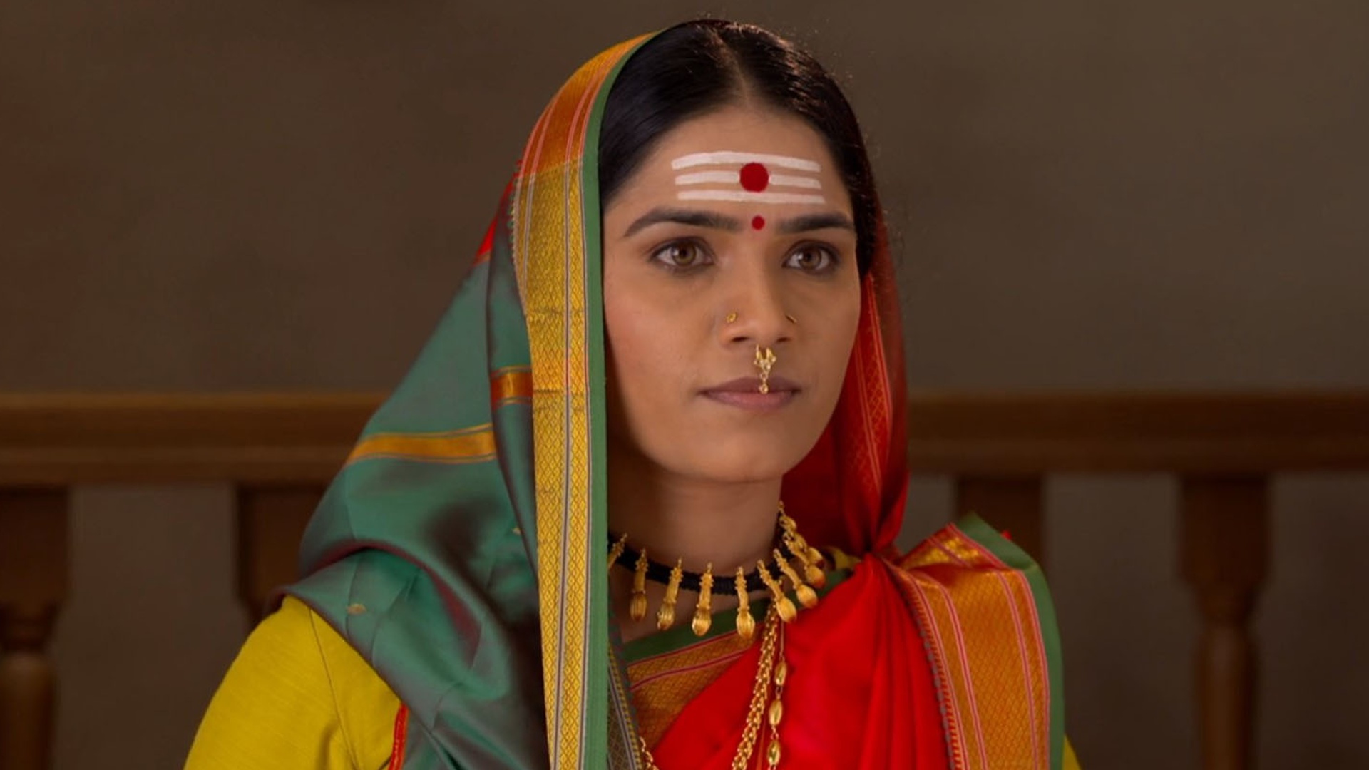 Pavada Purusha Online