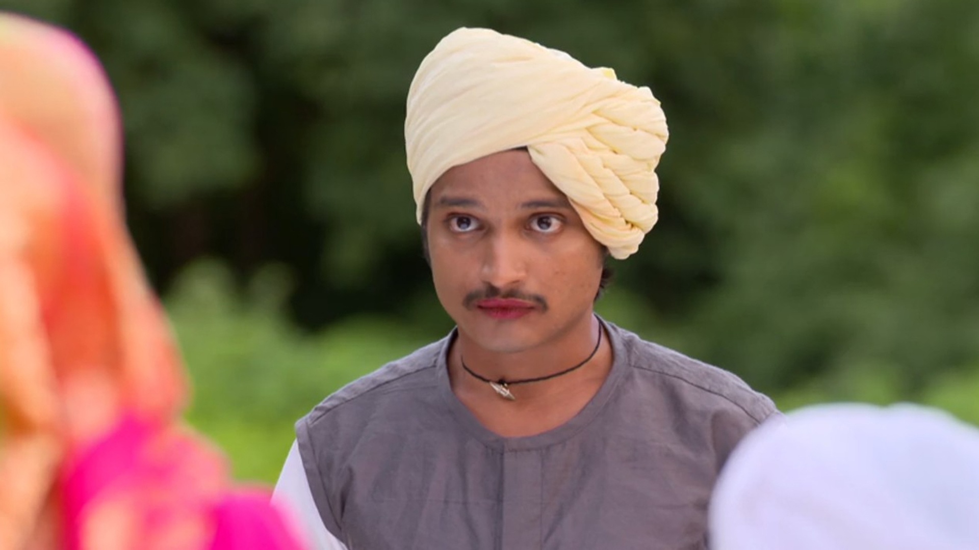 Pavada Purusha Online