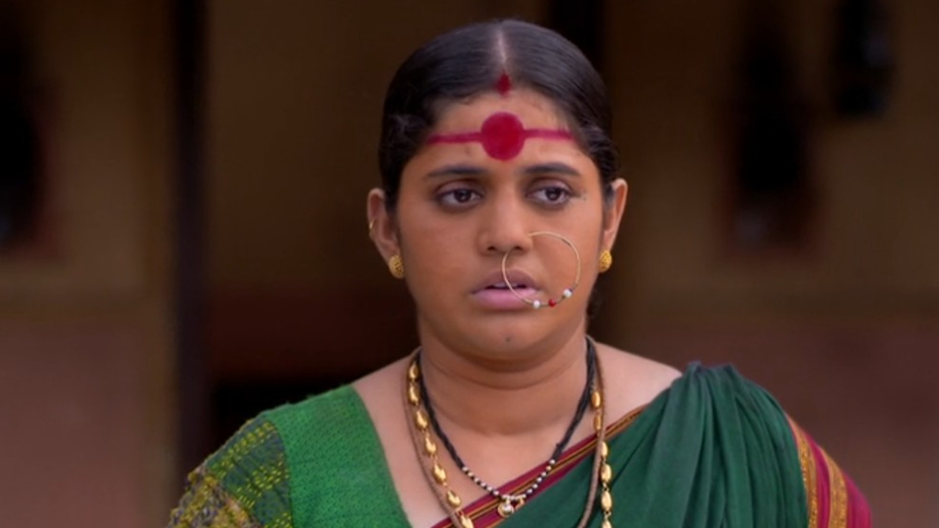 Pavada Purusha Online