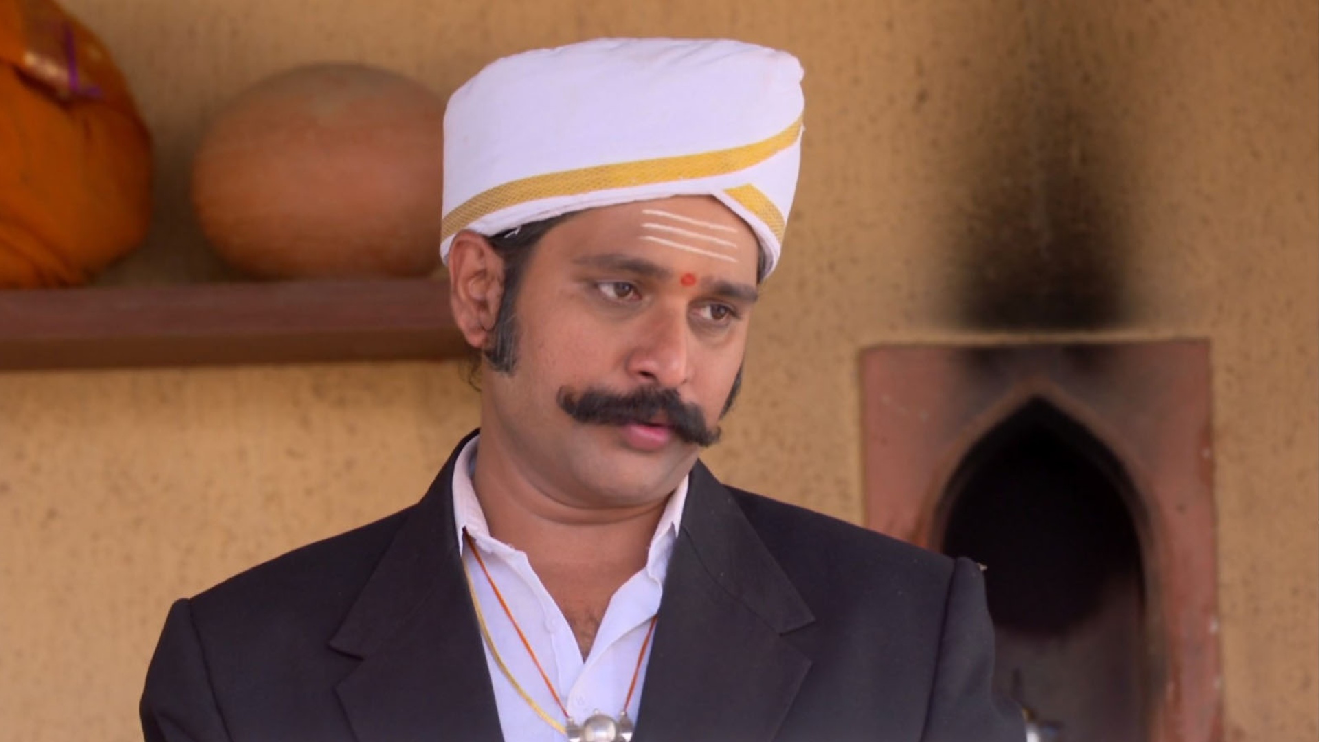 Pavada Purusha Online