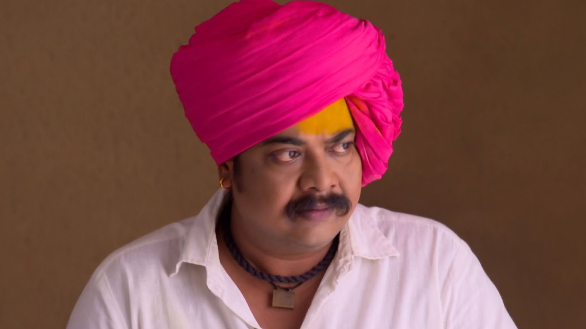 Pavada Purusha Online