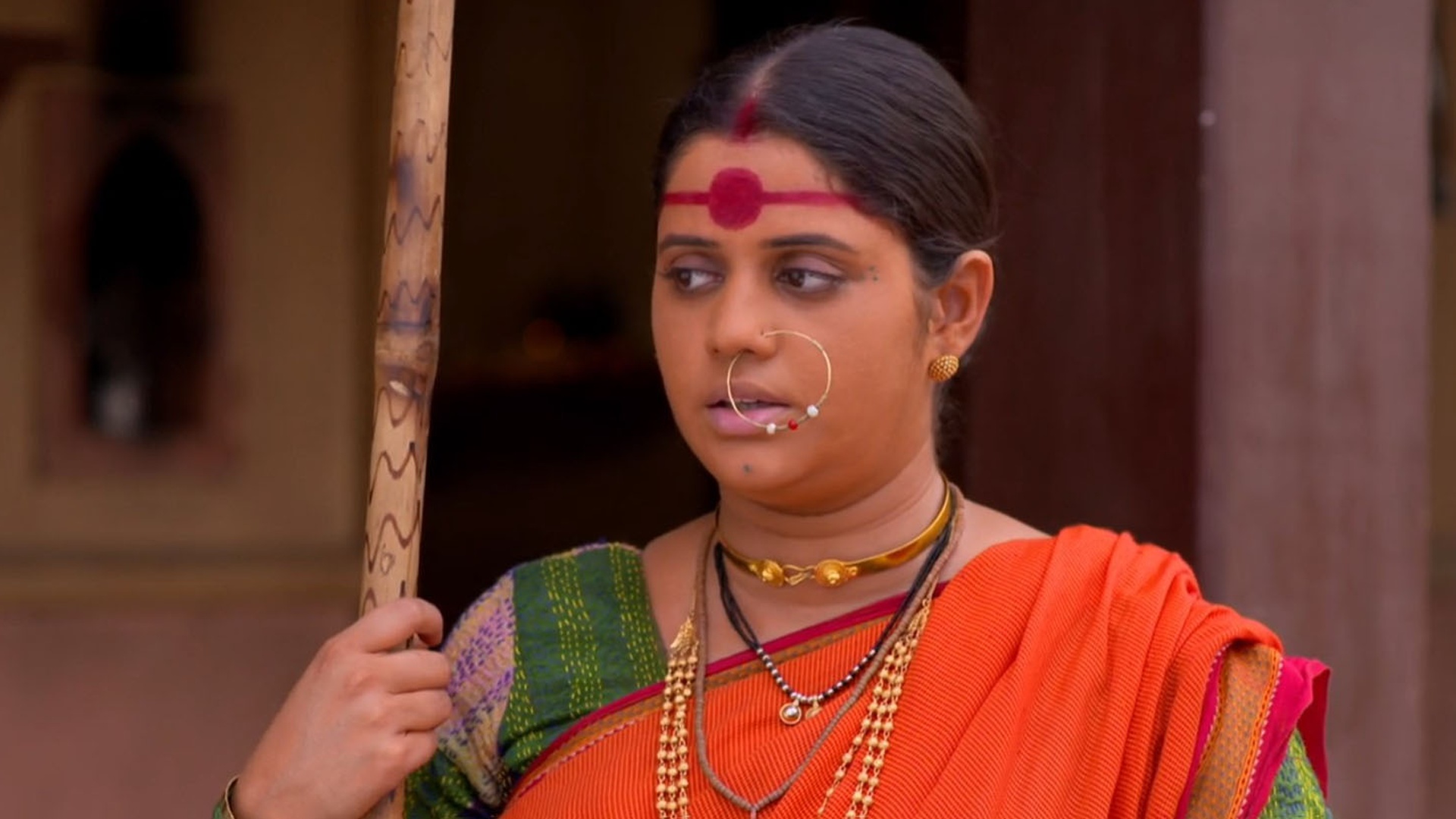 Pavada Purusha Online