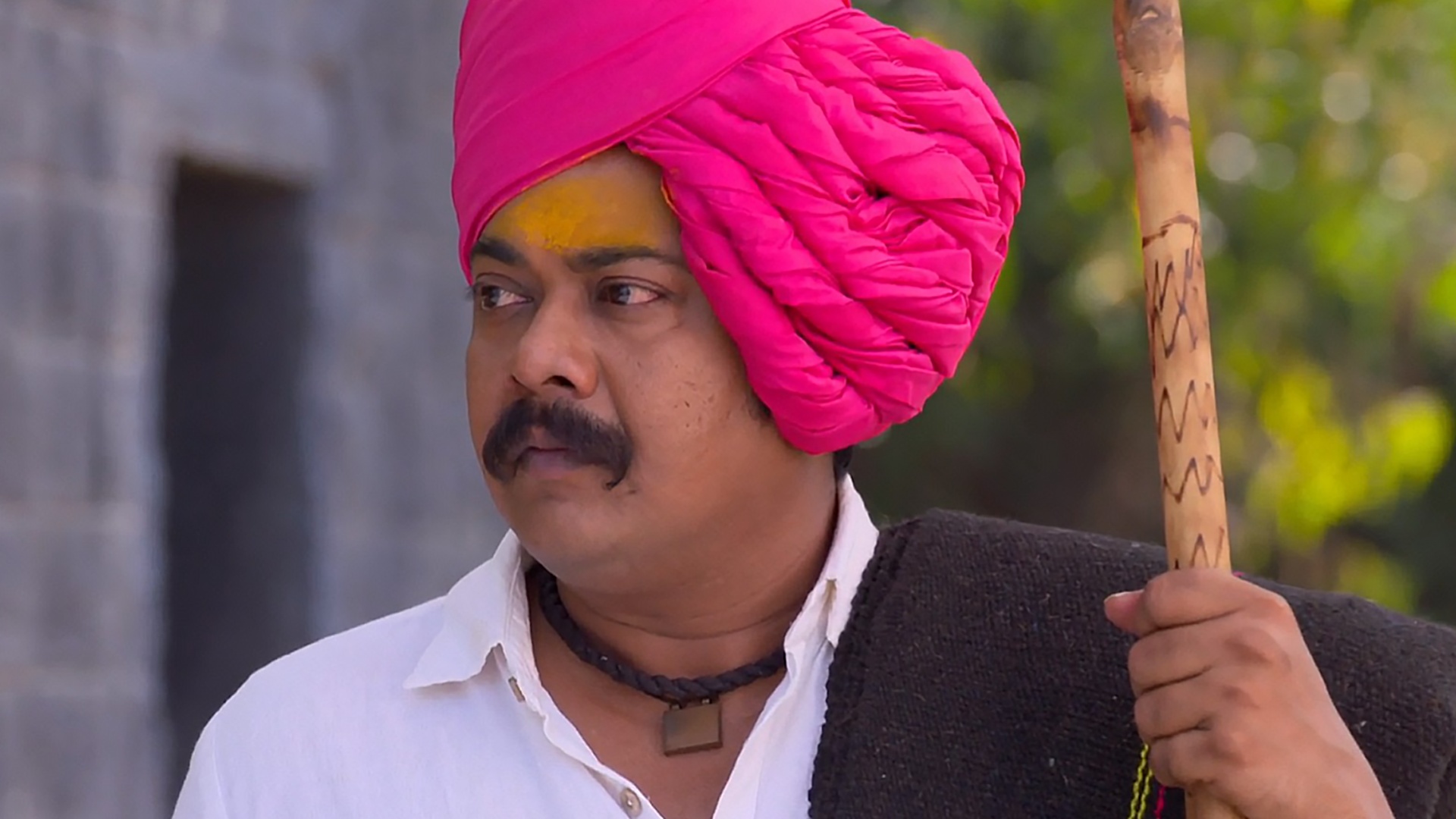 Pavada Purusha Online