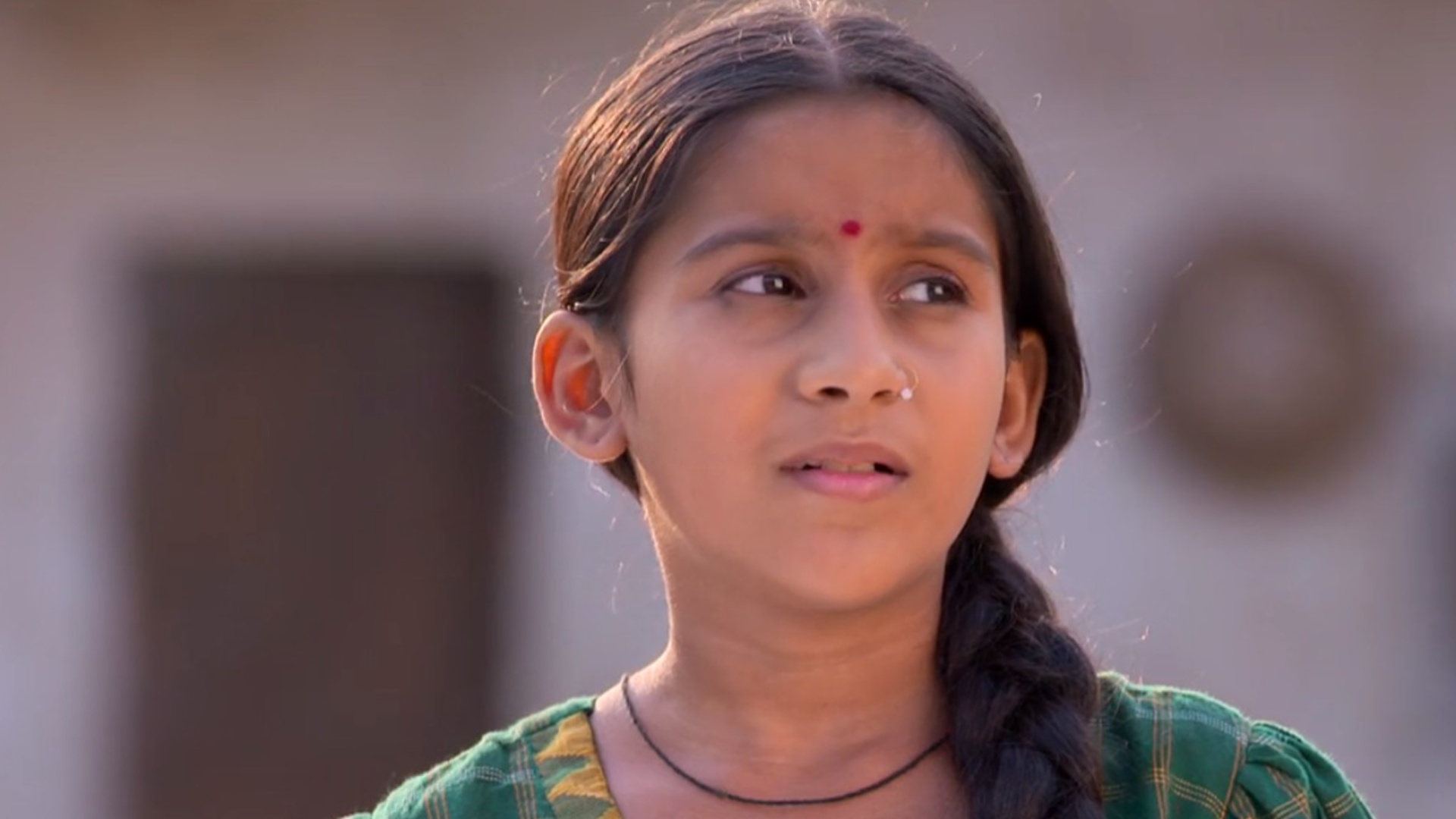 Pavada Purusha Online