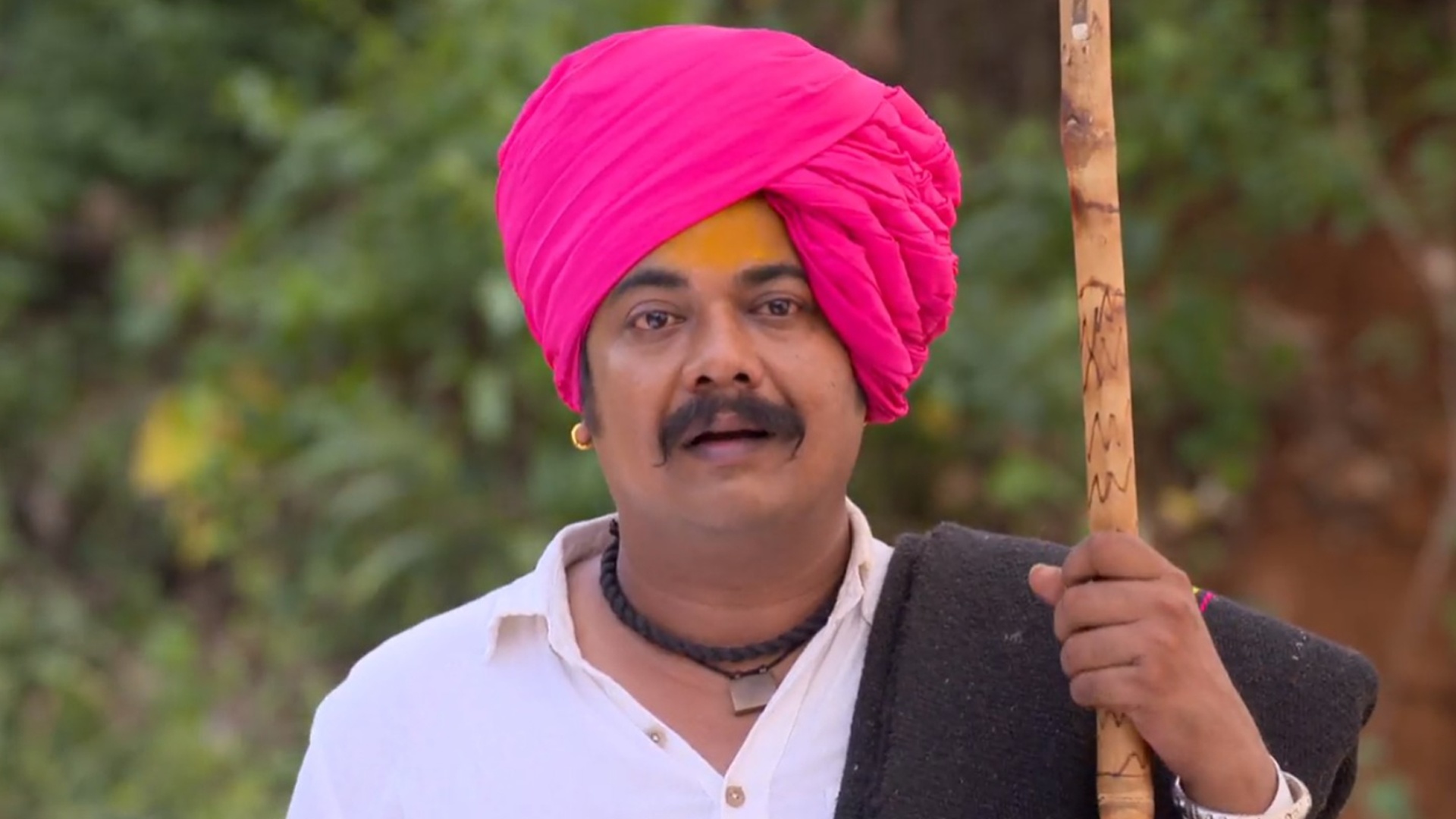 Pavada Purusha Online