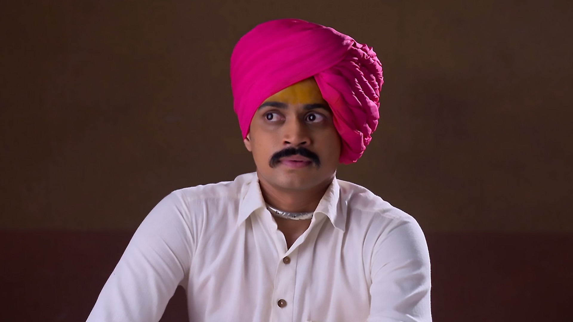 Pavada Purusha Online