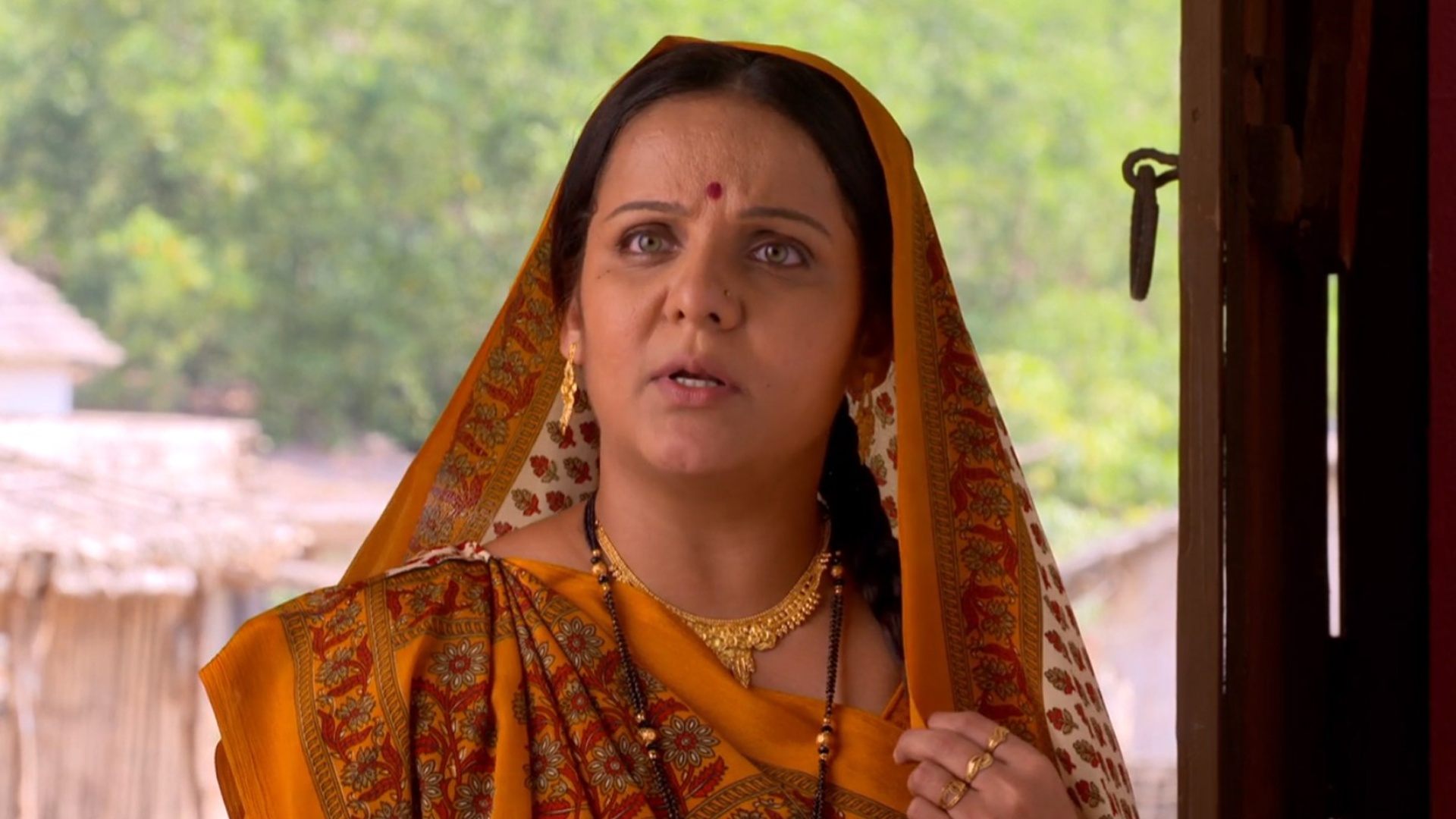 Pavada Purusha Online