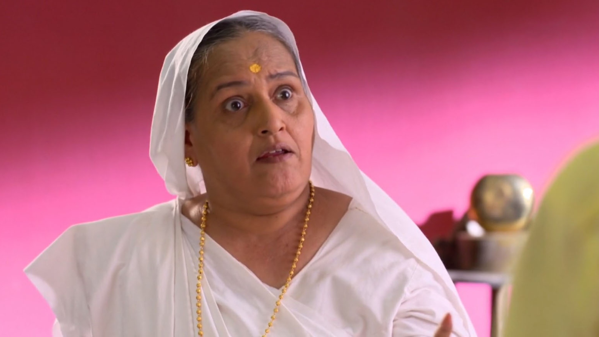 Pavada Purusha Online