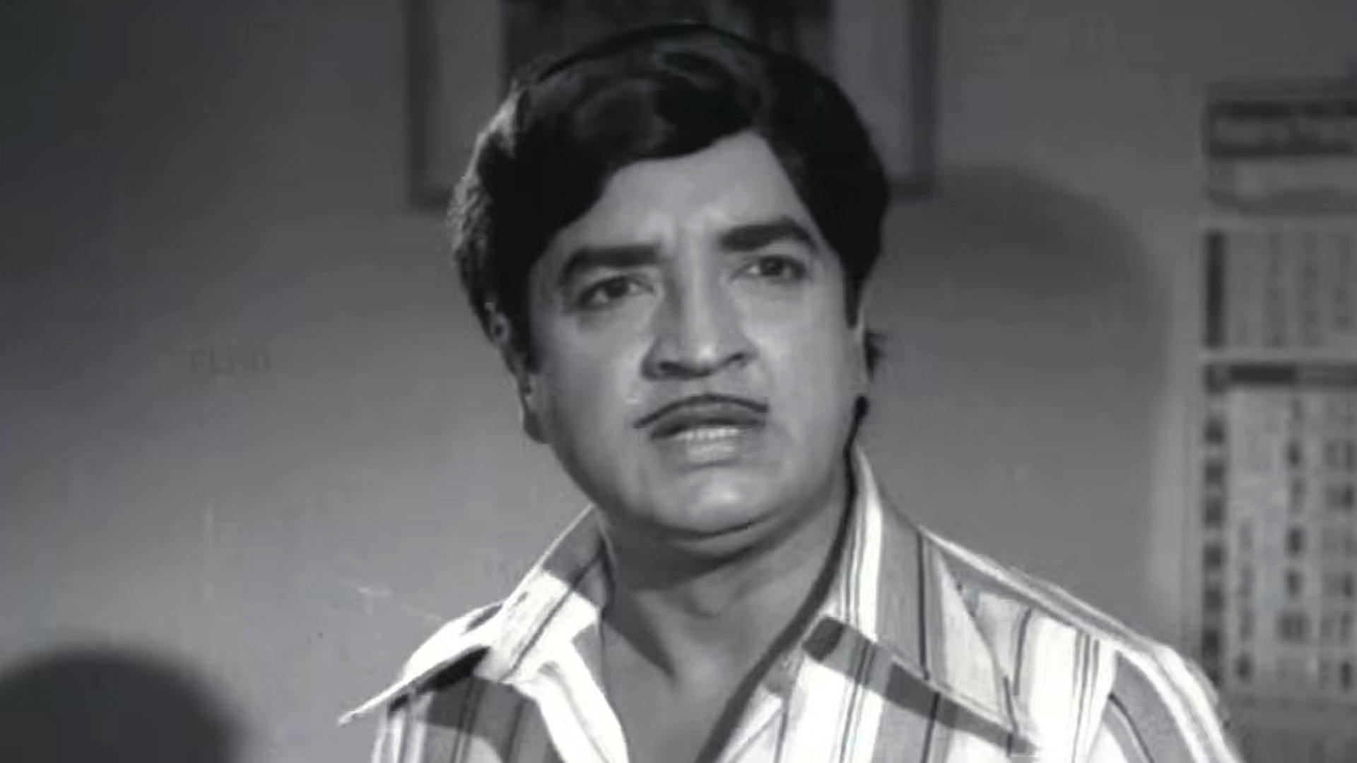 Iniyum Kaanaam Online