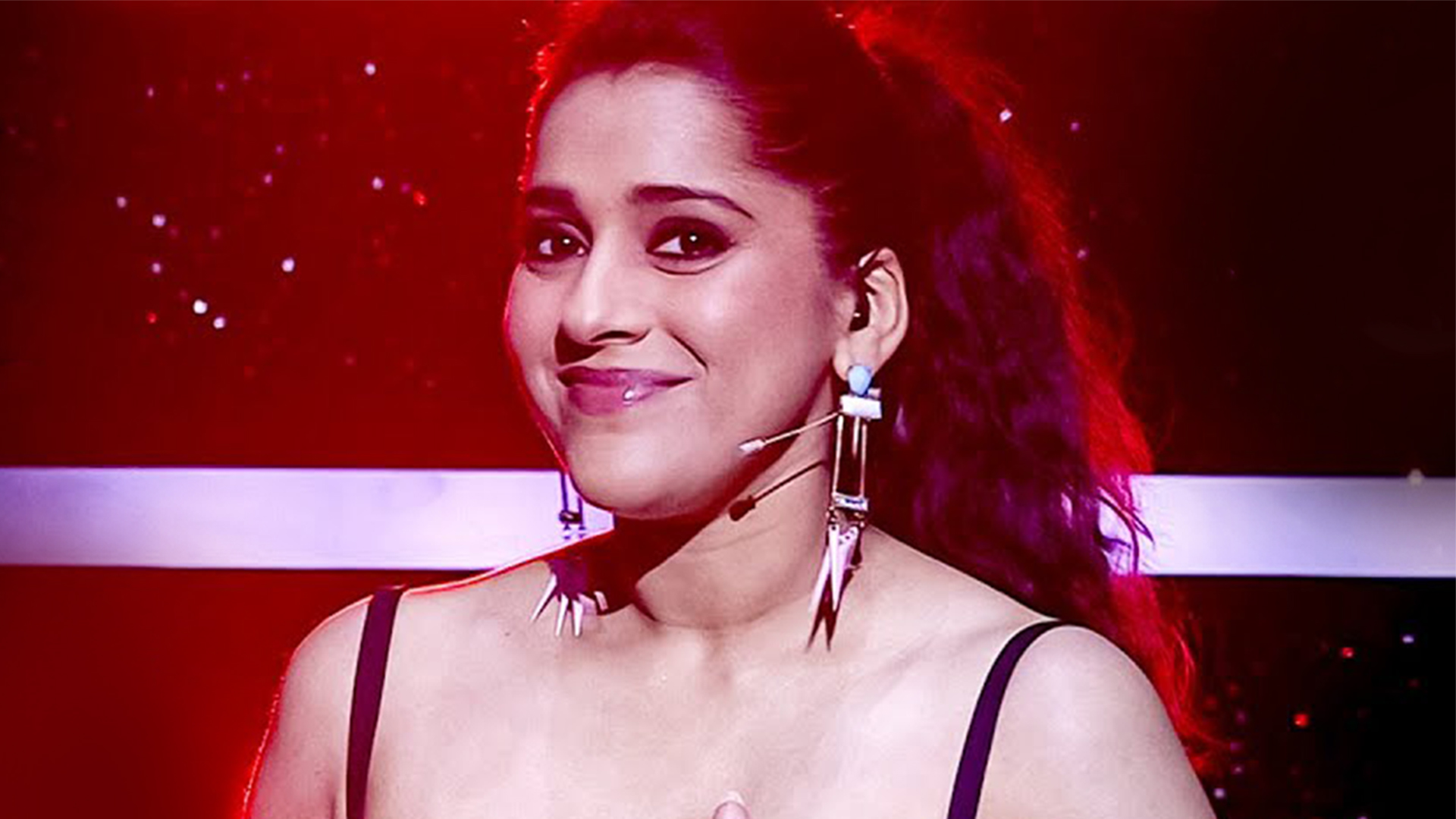 Rashmi Pelli Party Online