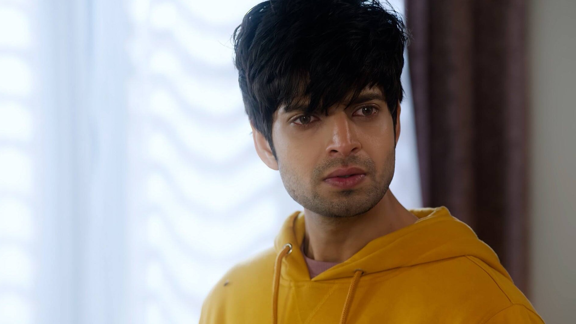 Udaariyaan Online