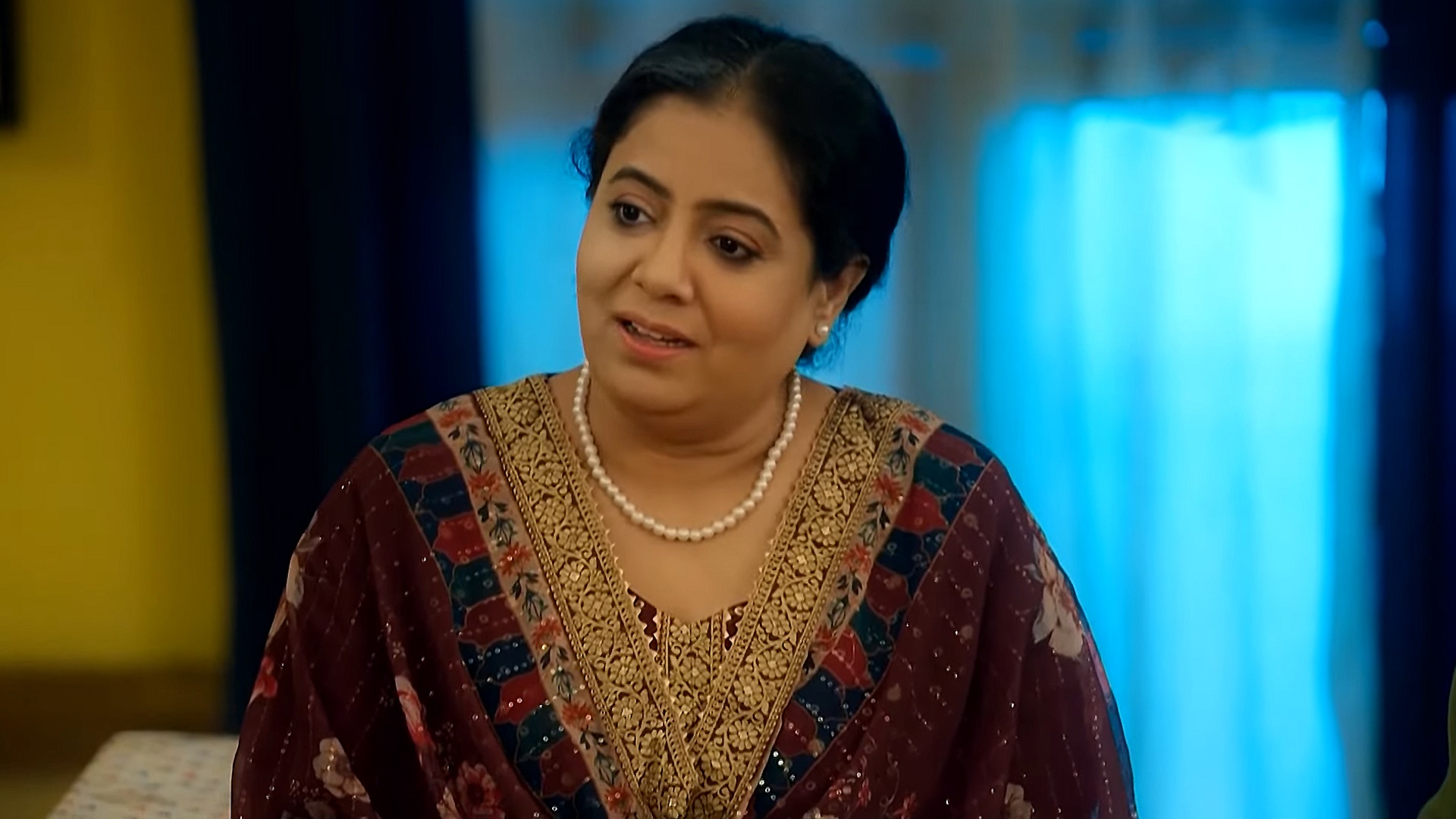 Udaariyaan Online