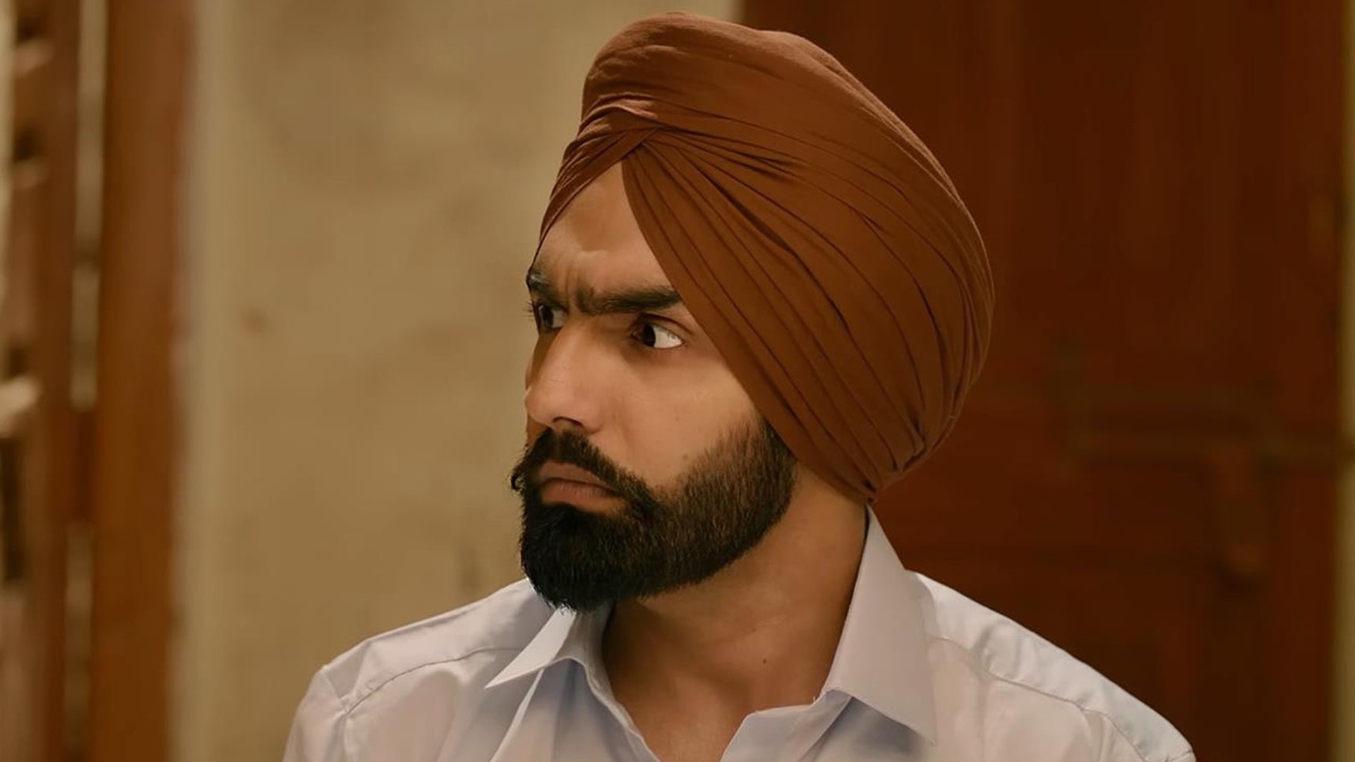 Gaddi Jaandi Ae Chalaangaan Maardi Online