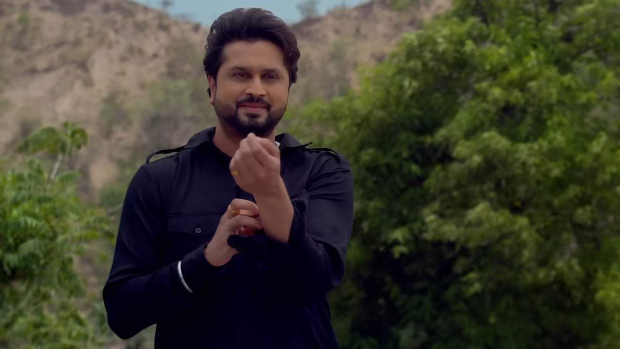 Boooo Main Dargi Online