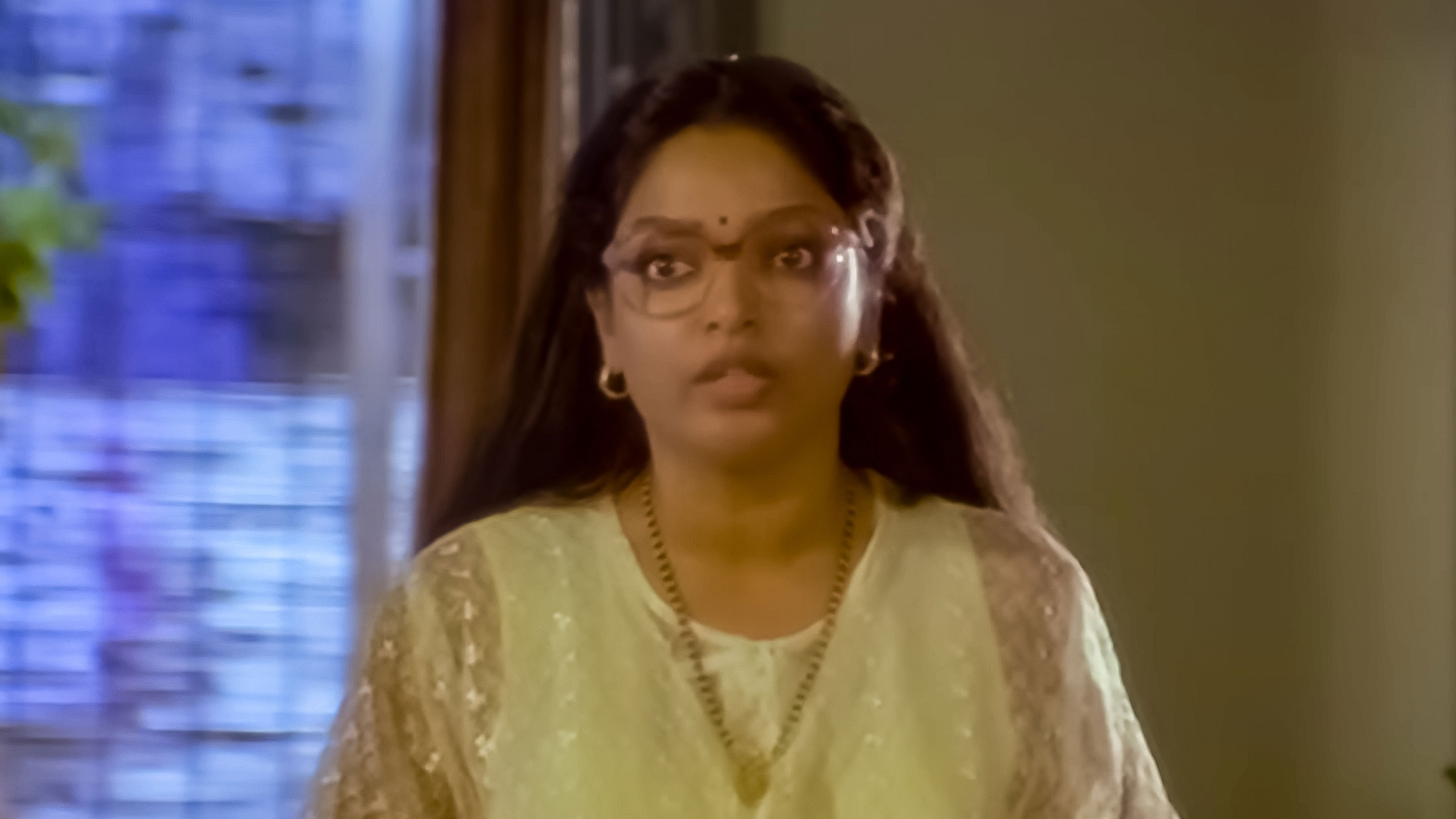 Aadade Aadharam Online