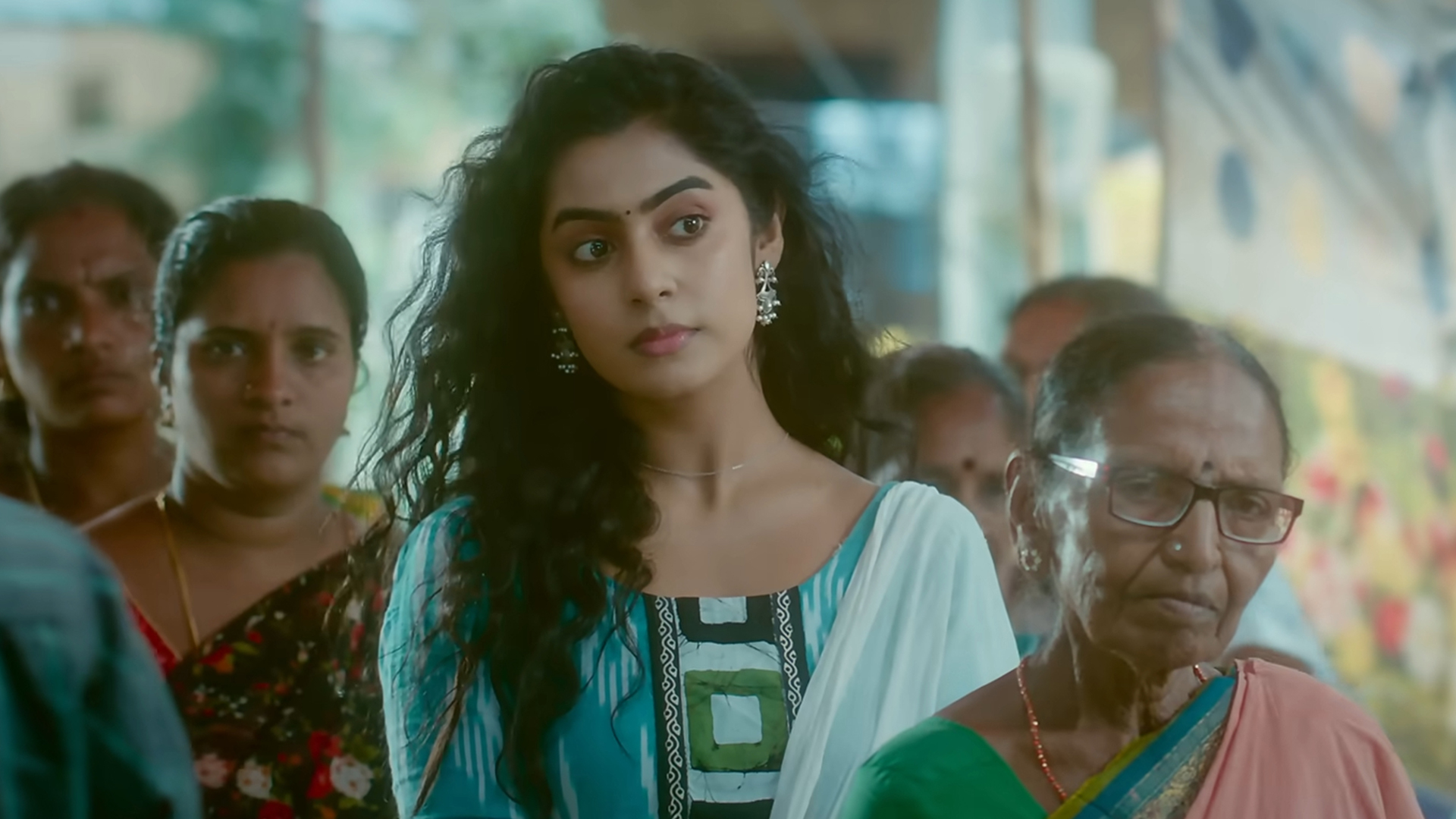 Roti Kapda Romance Online