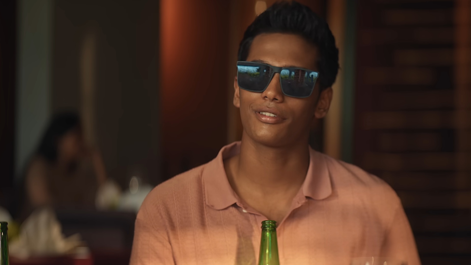 Nilavuku Enmel Ennadi Kobam Online