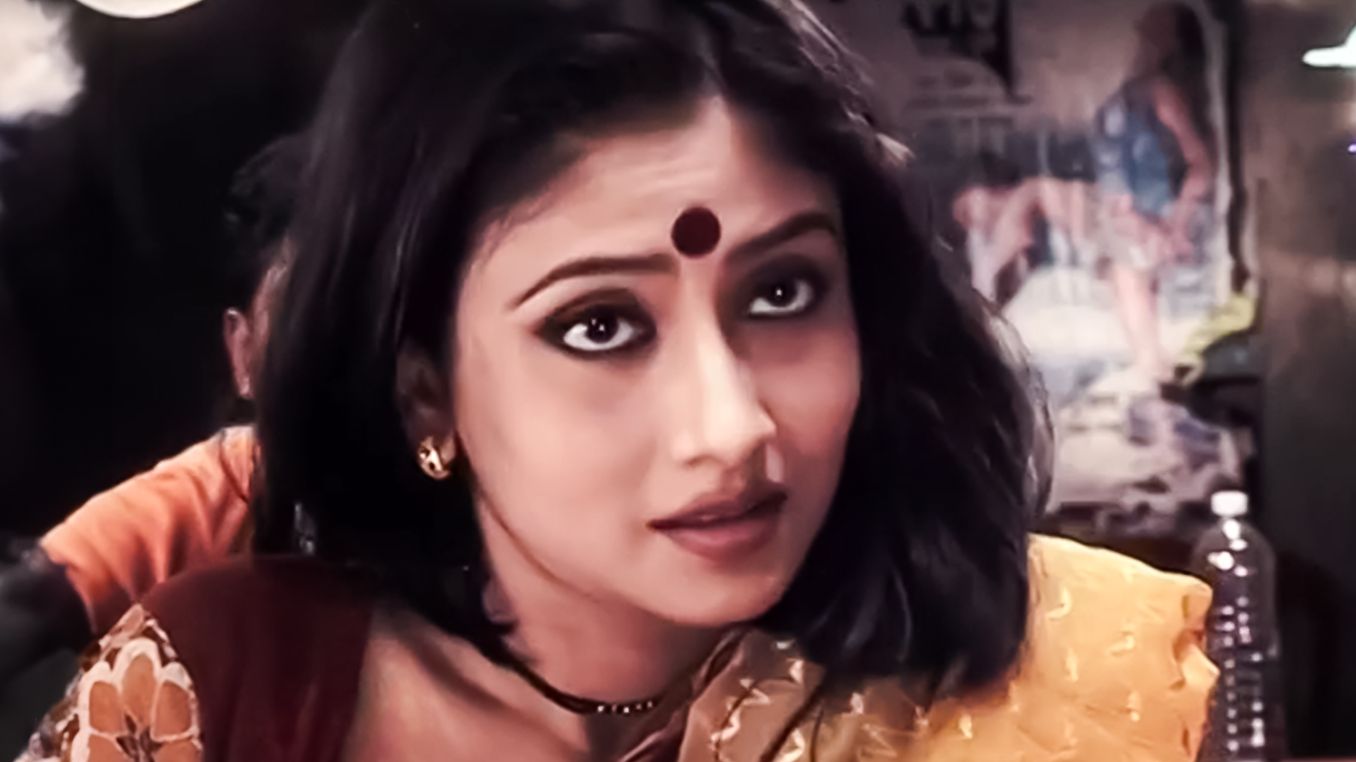 Majh Rastar Meye Online