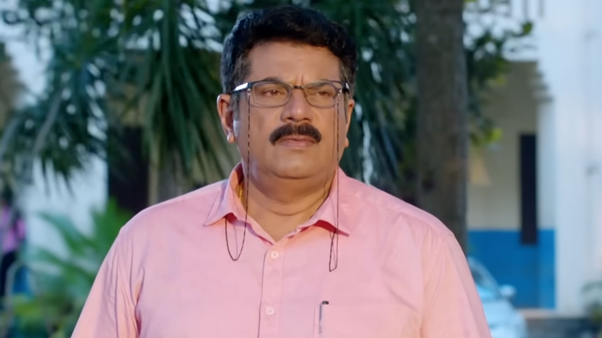 Perasiriyar Chanakyan Online