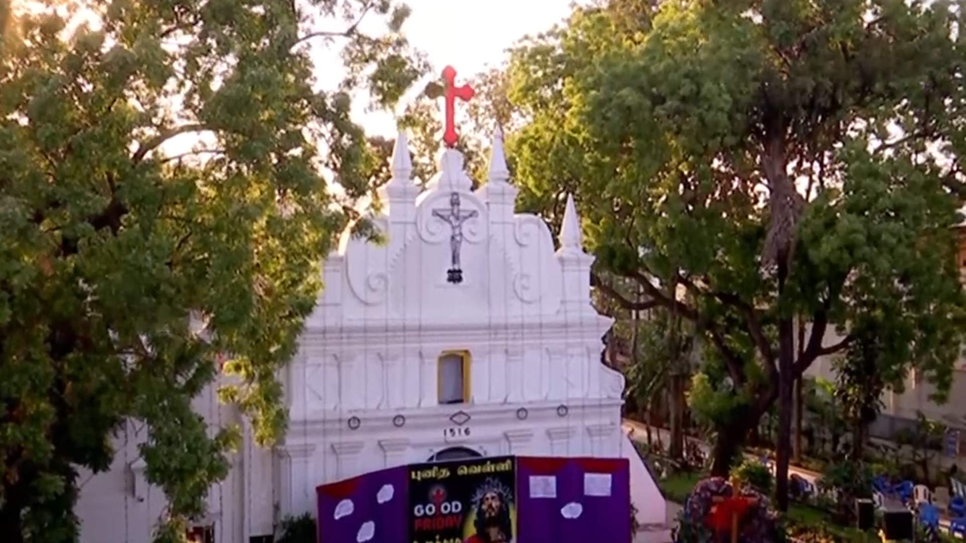 Celebration Of The Lords Passion, Luz