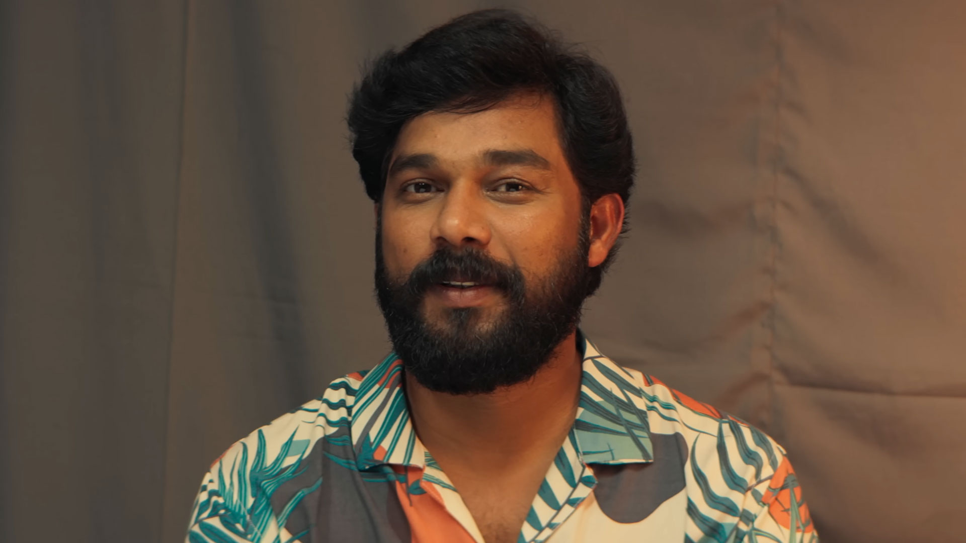 Aanandam Paramanandam Online