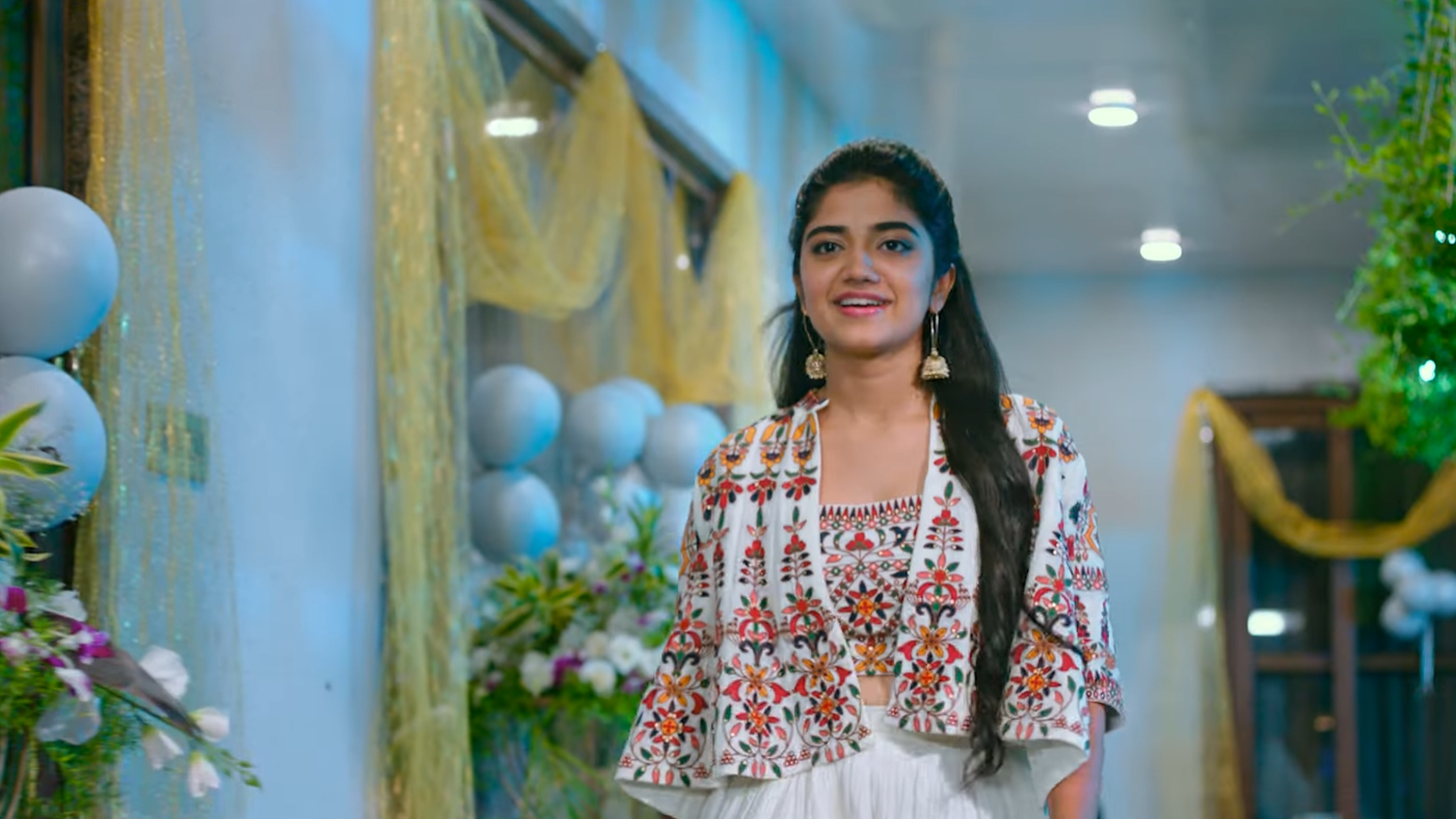 Oh Bhama Ayyo Rama Online