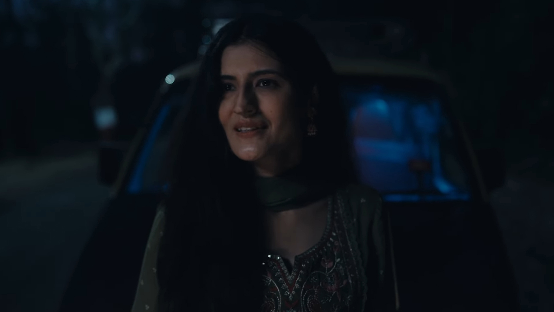 The Red Suitcase Online