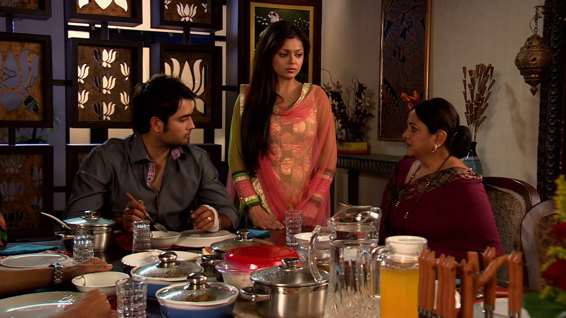Madhubala Online