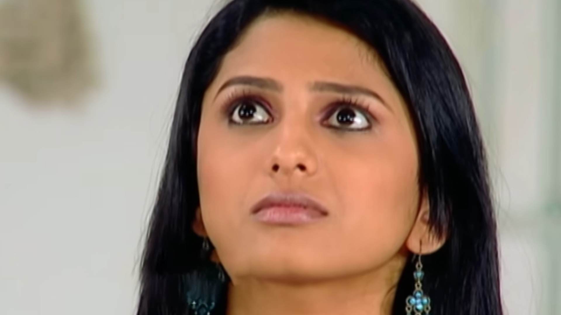 Tumi Chherona Haat Pothe