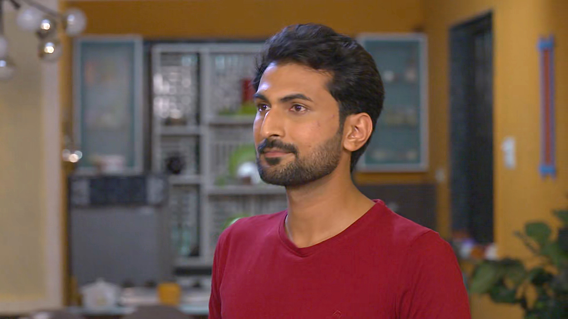 Rangai Jaane Rangma Online