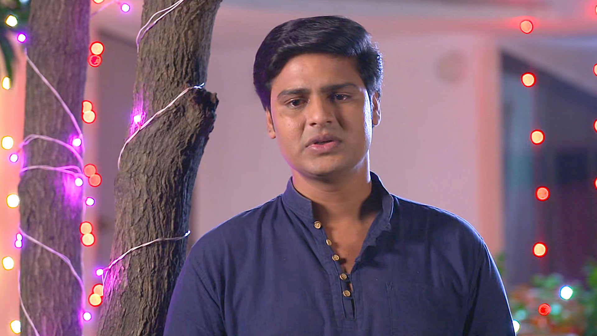 Rangai Jaane Rangma Online