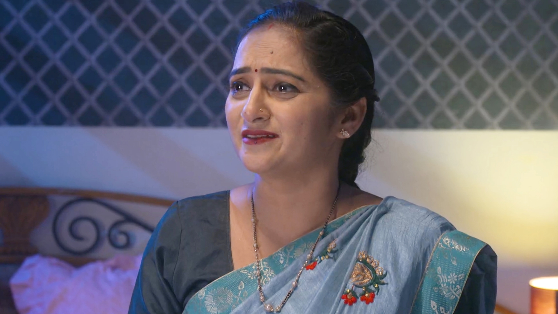 Rangai Jaane Rangma Online