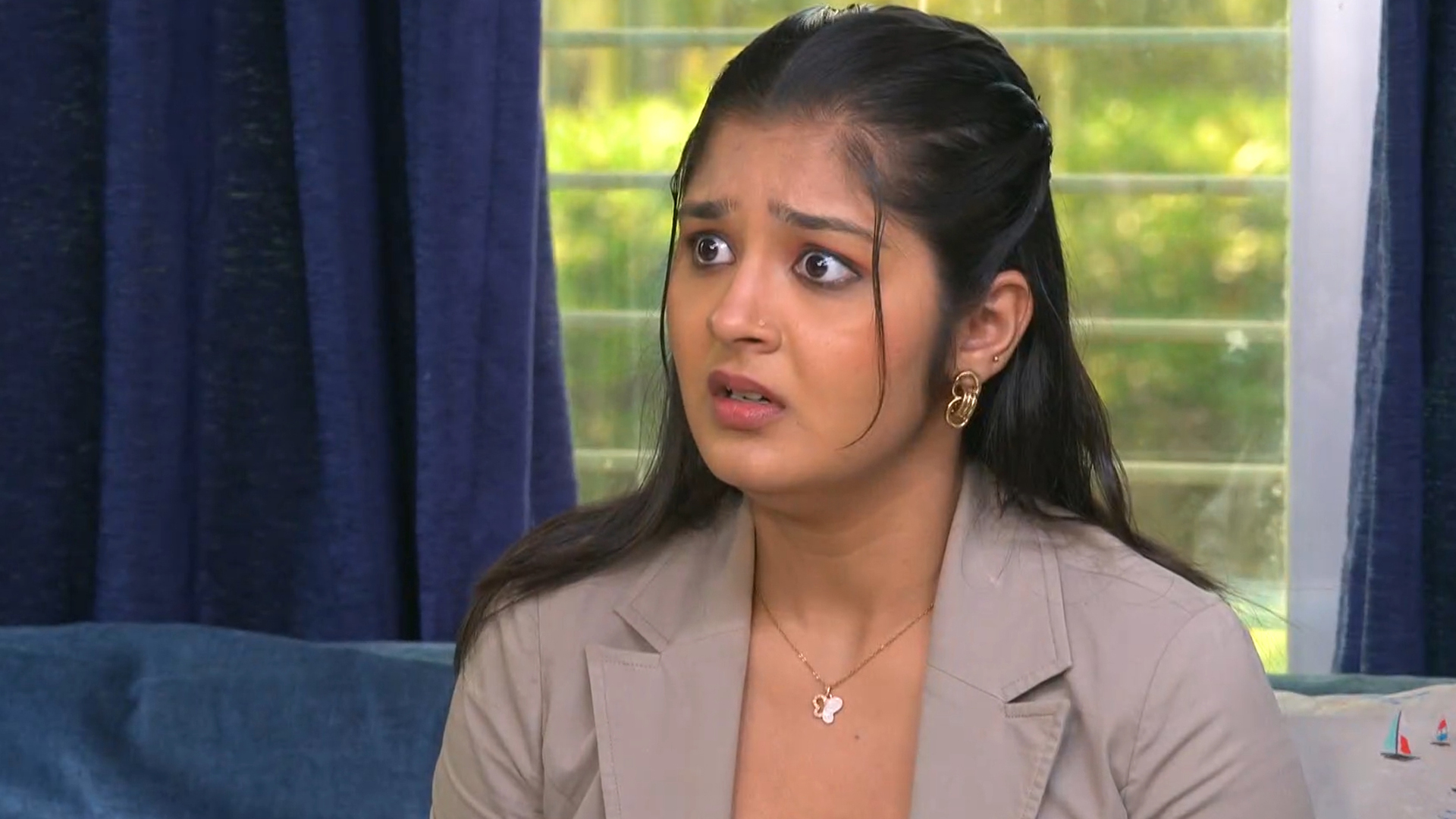 Rangai Jaane Rangma Online