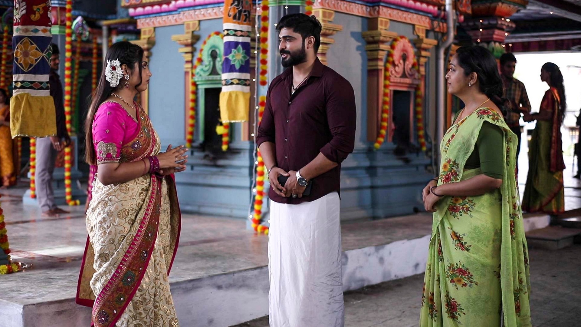 Poongatru Thirumbuma