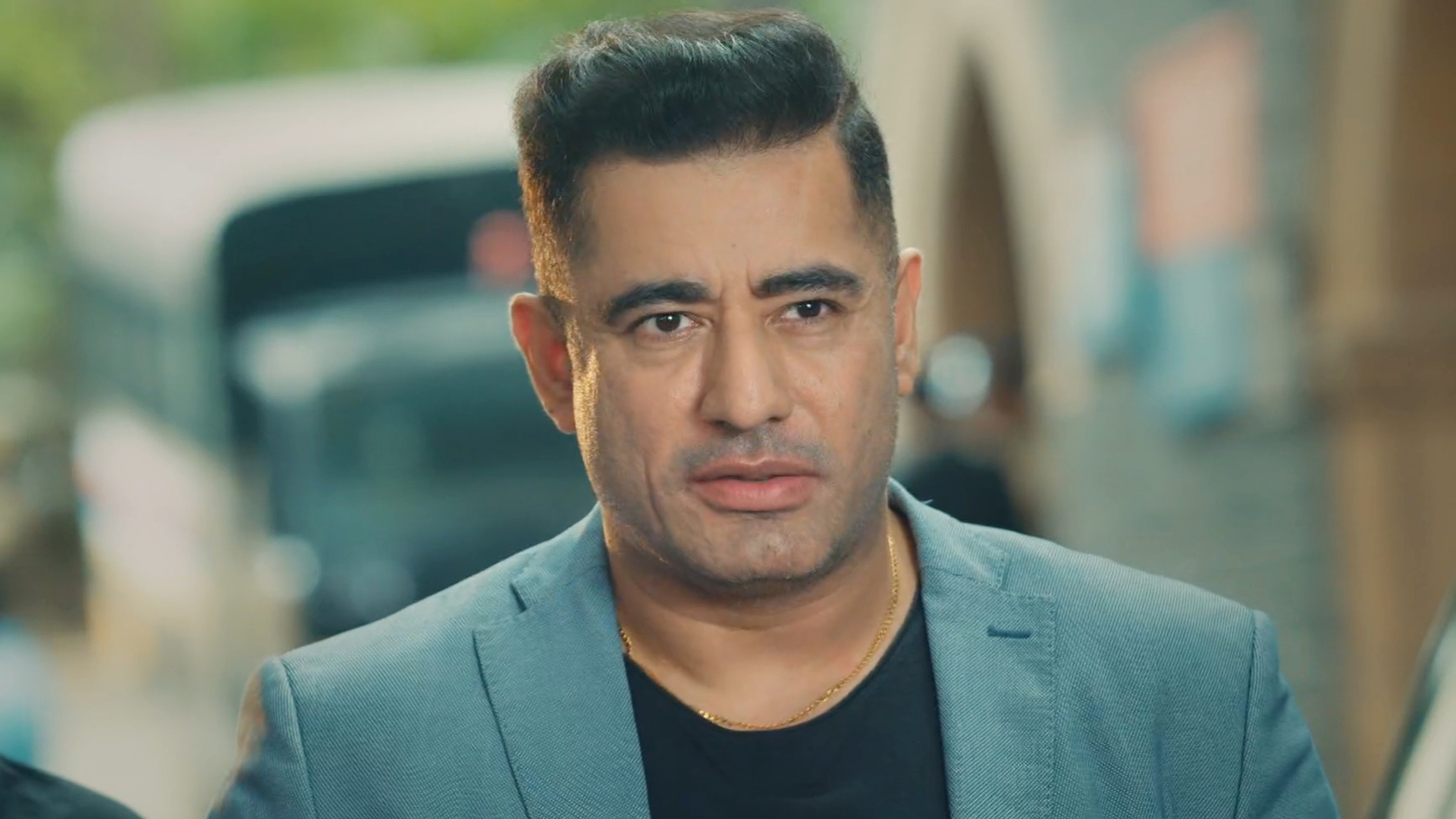 Maana Ke Hum Yaar Nahi Online