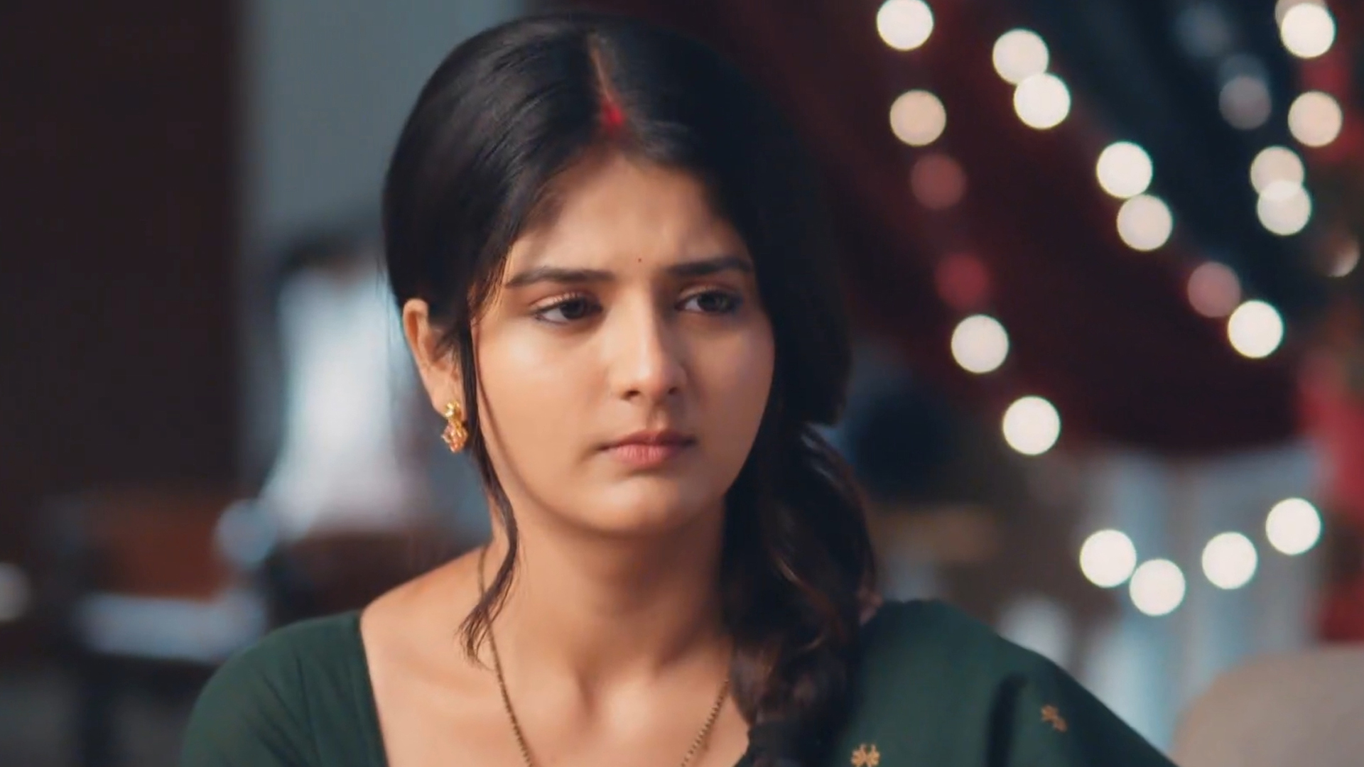 Maana Ke Hum Yaar Nahi Online