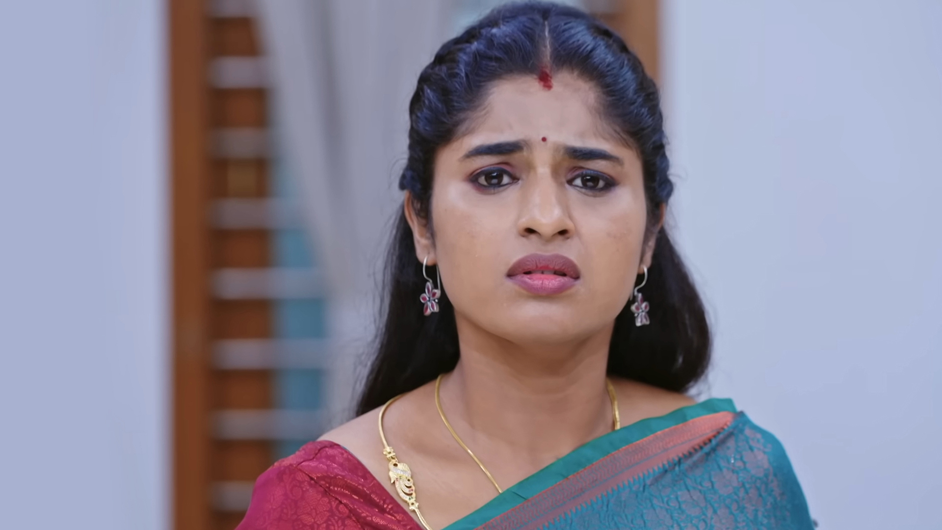 Kaathuvaakula Rendu Kaadhal