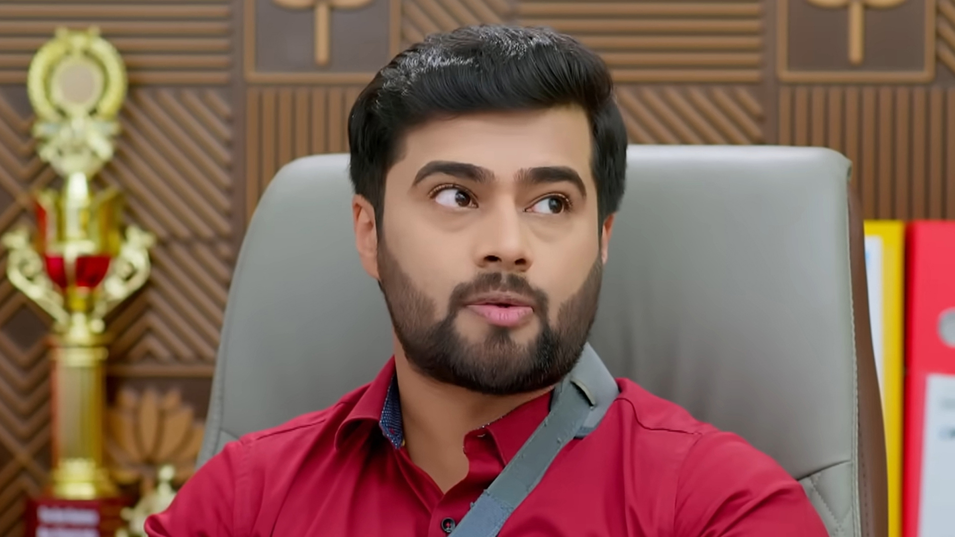 Andaala Rakshasi Online